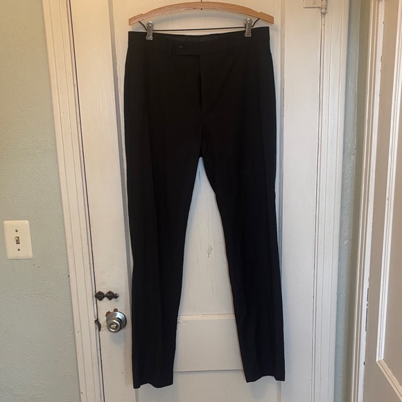 Calvin Klein Men's Classic Black Dress Pants - Picture 1 of 6